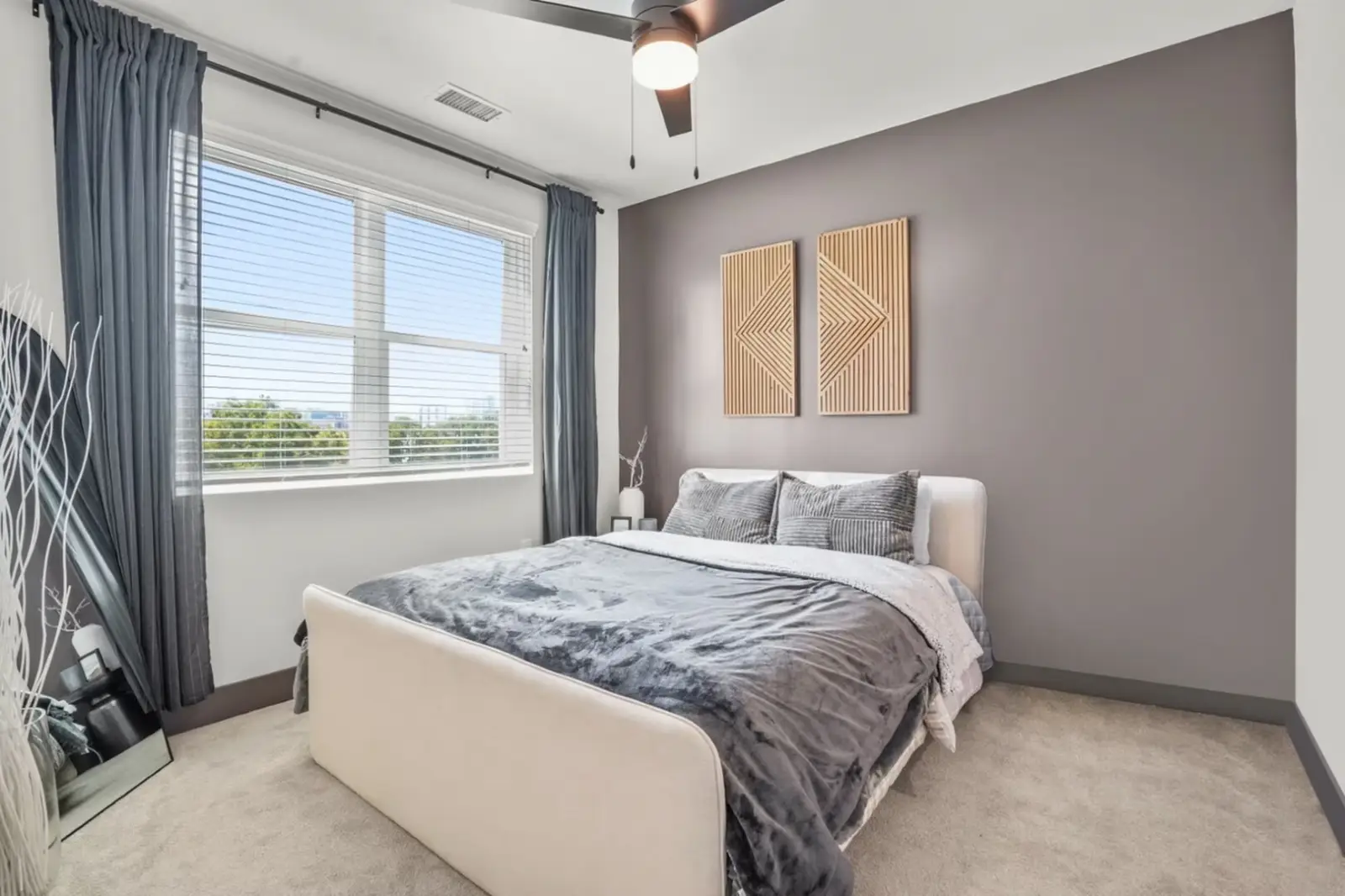 555 Boulevard modern bedroom