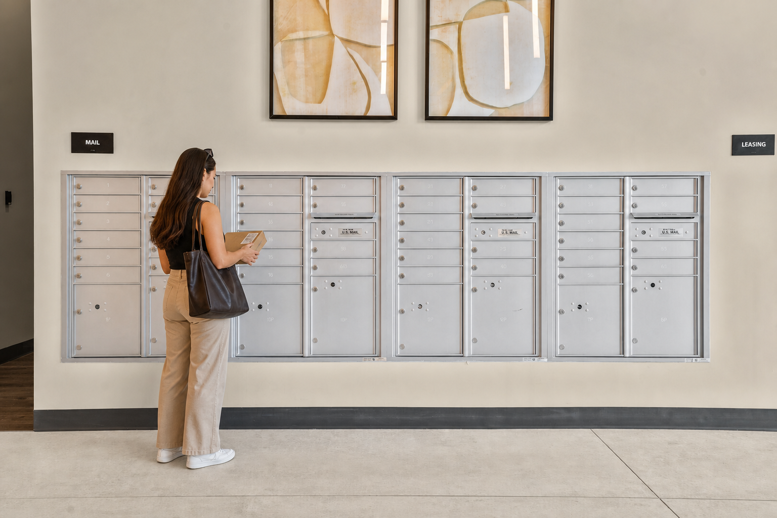 Mailroom Everyday Package Pickup